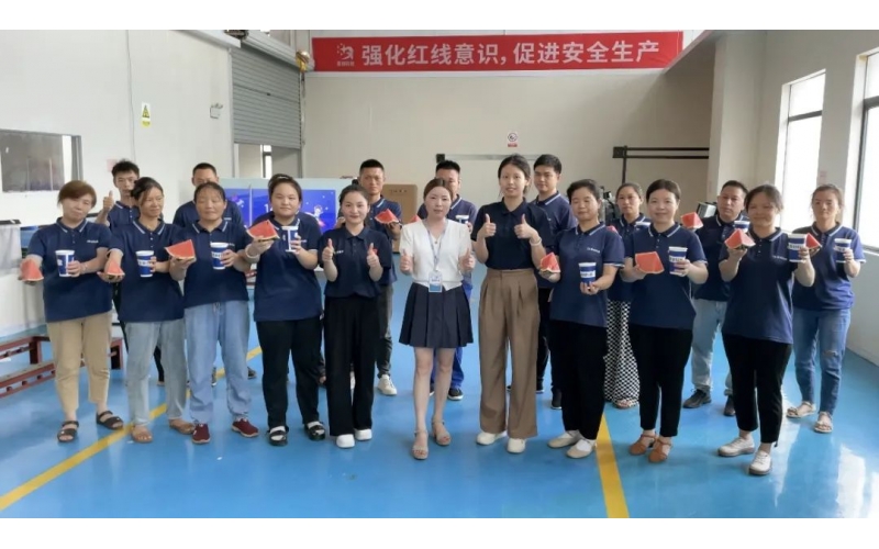 壹創文化｜炎炎伏天送清涼，絲絲關愛沁人心